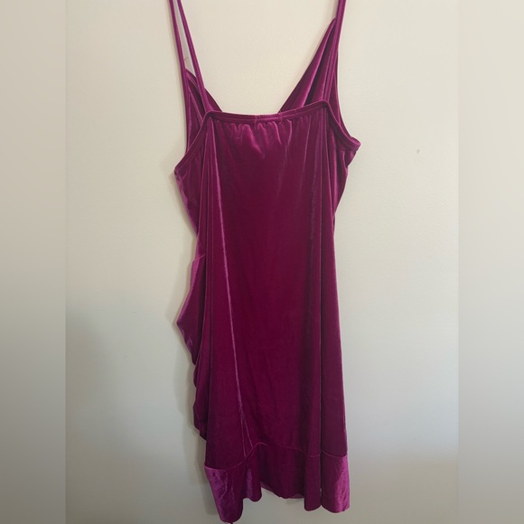 PLT Fuchsia Velvet Strappy Ruched Frill Hem Bodycon Dress - Picture 2 of 4